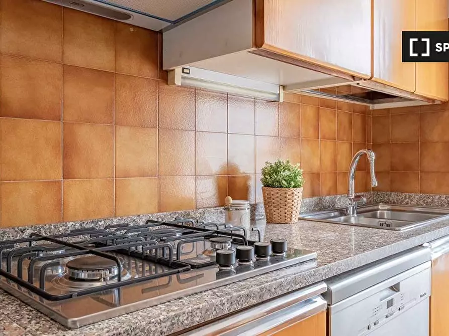 Immagine 13 di Camera condivisa in affitto  in Via Angera a Milano