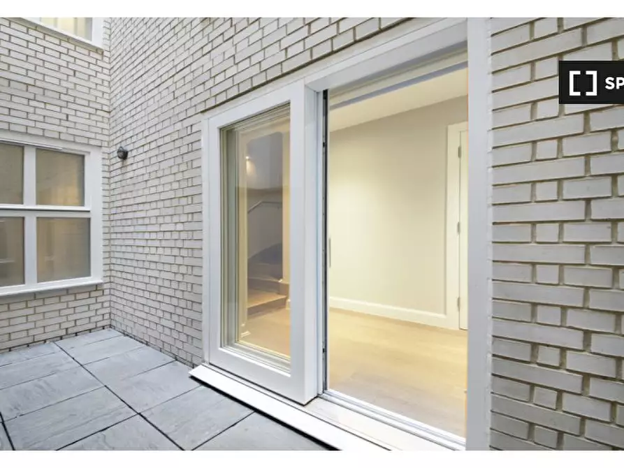 Immagine 19 di Appartamento in affitto  in Apartment 1, 53A Fleet Street a 