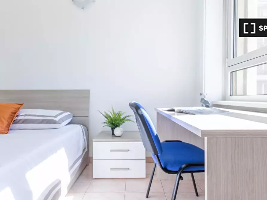 Immagine 3 di Camera condivisa in affitto  in Via Guido Guarini Matteucci a Milano