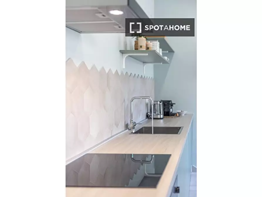 Immagine 18 di Appartamento in affitto  in Via di S. Francesco di Sales a Roma