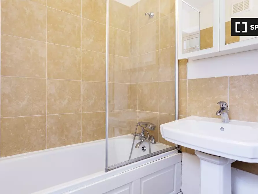 Immagine 10 di Appartamento in affitto  in Bloom Park Rd a Hammersmith