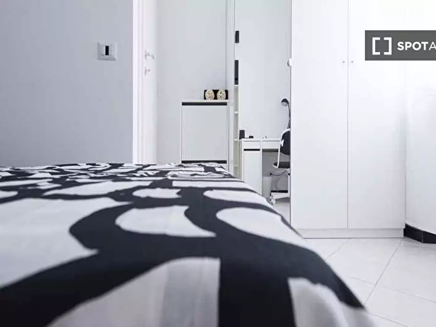 Immagine 5 di Camera condivisa in affitto  in Via Risorgimento Milan a Sesto San Giovanni