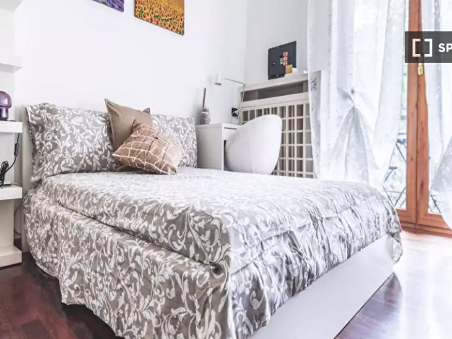 Immagine 1 di Camera condivisa in affitto  in Via Ippodromo a Milano