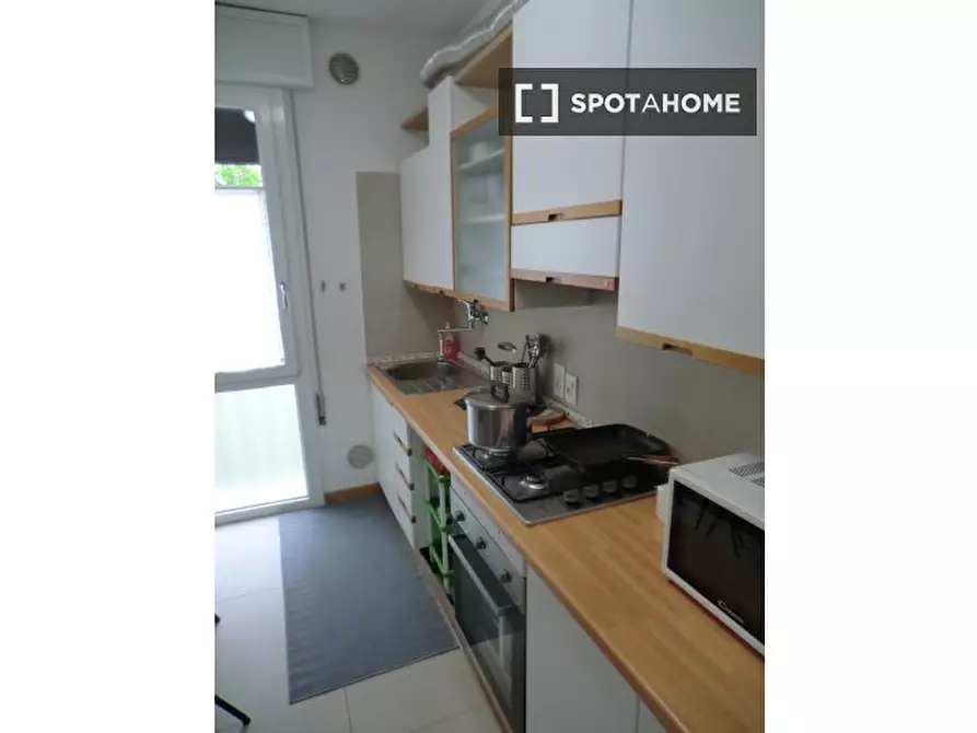 Immagine 14 di Camera condivisa in affitto  in Via Pio X a Padova