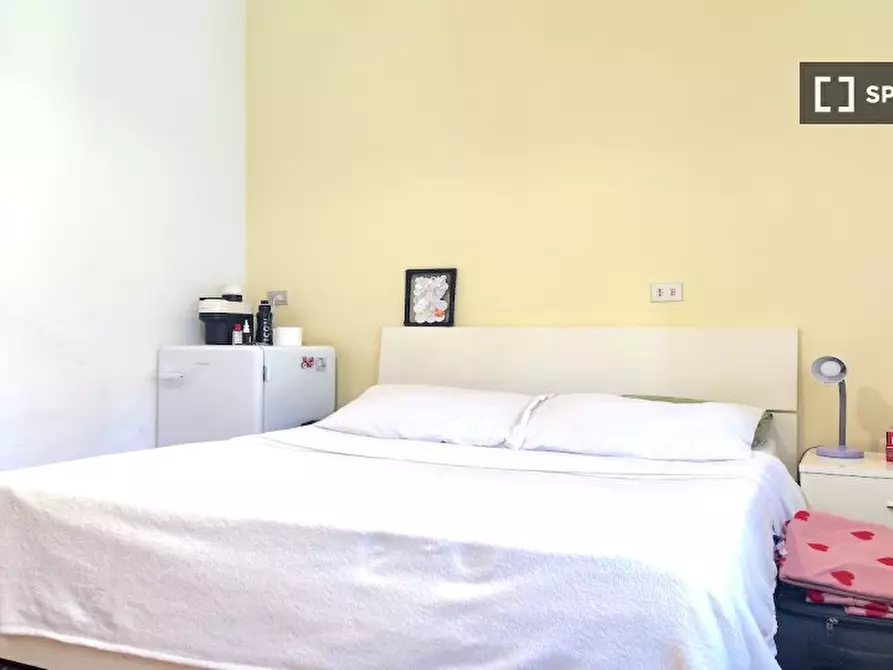 Immagine 2 di Camera condivisa in affitto  in Viale Egeo, 00144 Roma RM, Italy a Roma