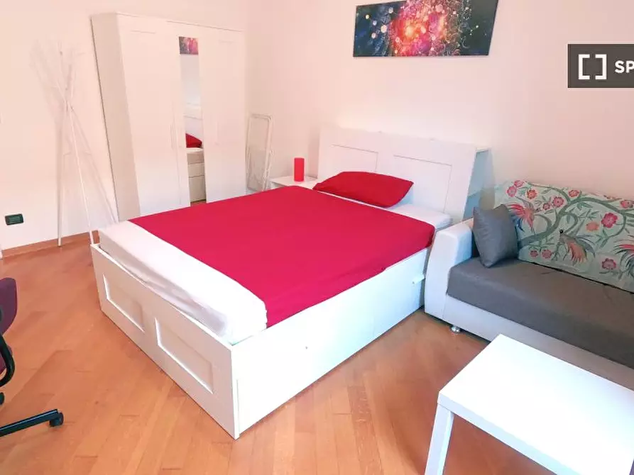 Immagine 4 di Camera condivisa in affitto  in Via IX Febbraio a Firenze