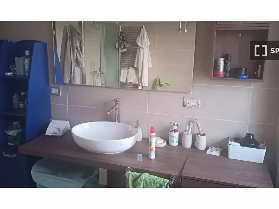 Immagine 8 di Camera condivisa in affitto  in Piazza Eschilo a Roma