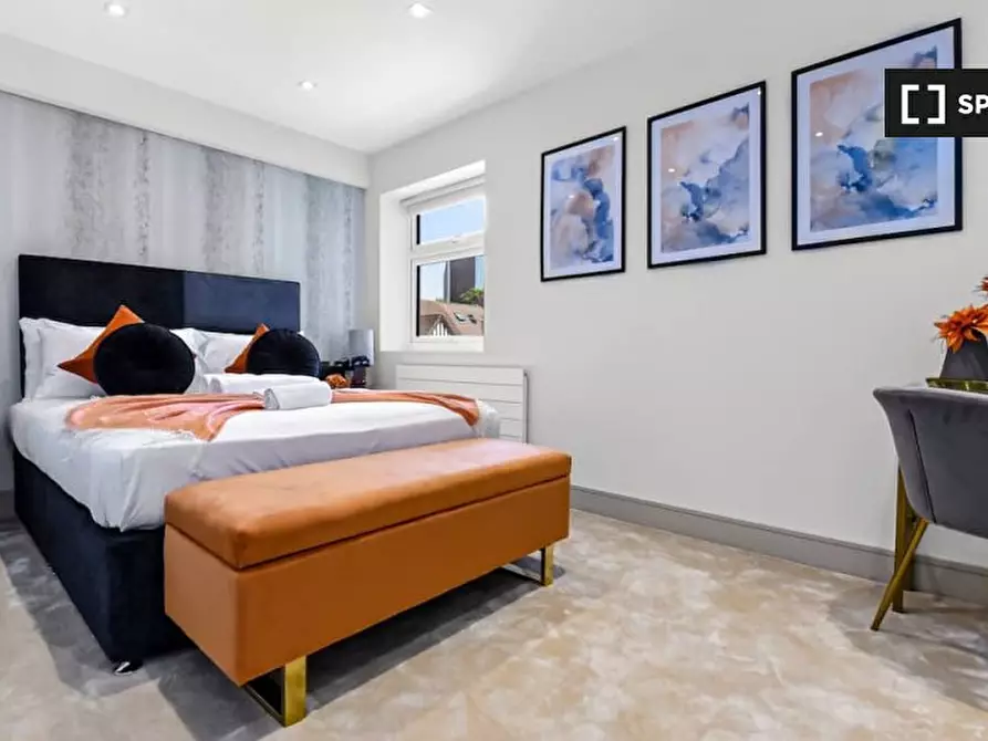 Immagine 18 di Appartamento in affitto  in Flat Goldman House - 122 Wembley Park drive HA9 8HP a Brent