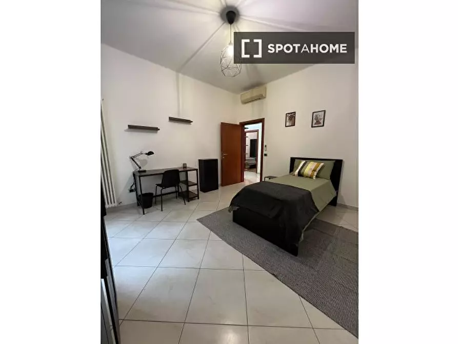 Immagine 4 di Camera condivisa in affitto  in Via Liguria a Bologna