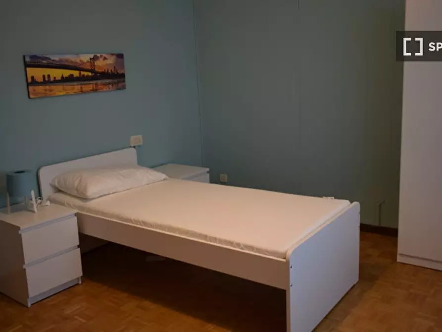 Immagine 1 di Camera condivisa in affitto  in Rocca D'anfo a Brescia