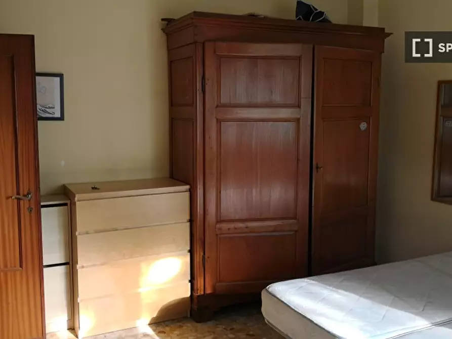 Immagine 2 di Camera condivisa in affitto  in Via Luigi Boccherini a Scandicci