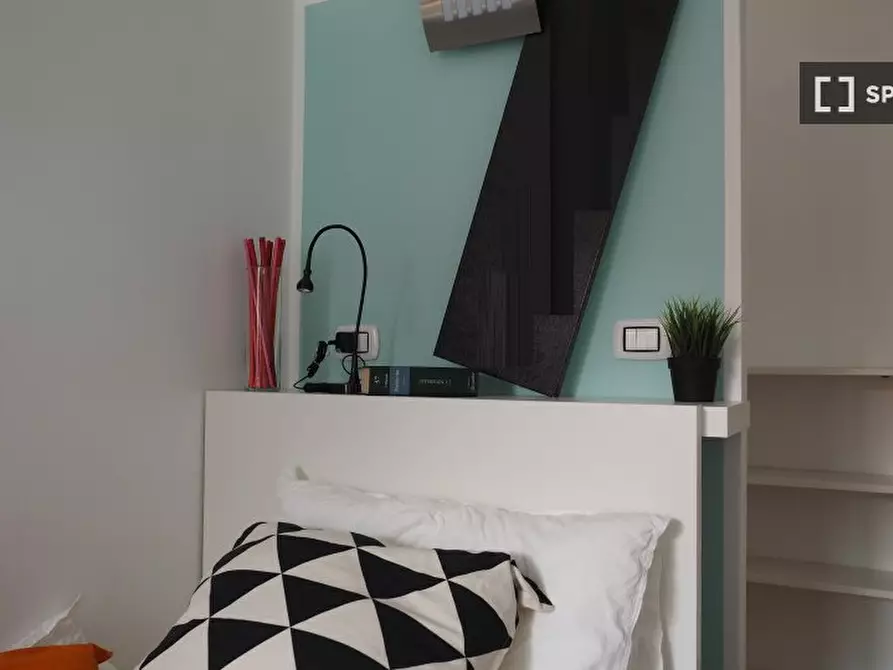 Immagine 2 di Camera condivisa in affitto  in Via Gian Domenico Cassini a Torino