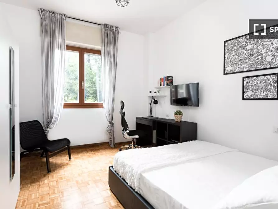 Immagine 1 di Camera condivisa in affitto  in Via Carlo Valvassori Peroni a Milano