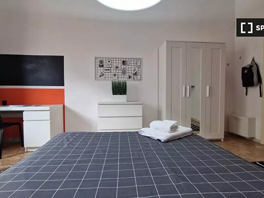 Immagine 5 di Camera condivisa in affitto  in Piazza Cardinal Ferrari a Roma