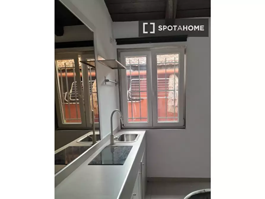 Immagine 5 di Ufficio in affitto  in Viale di Tor di Quinto a Roma