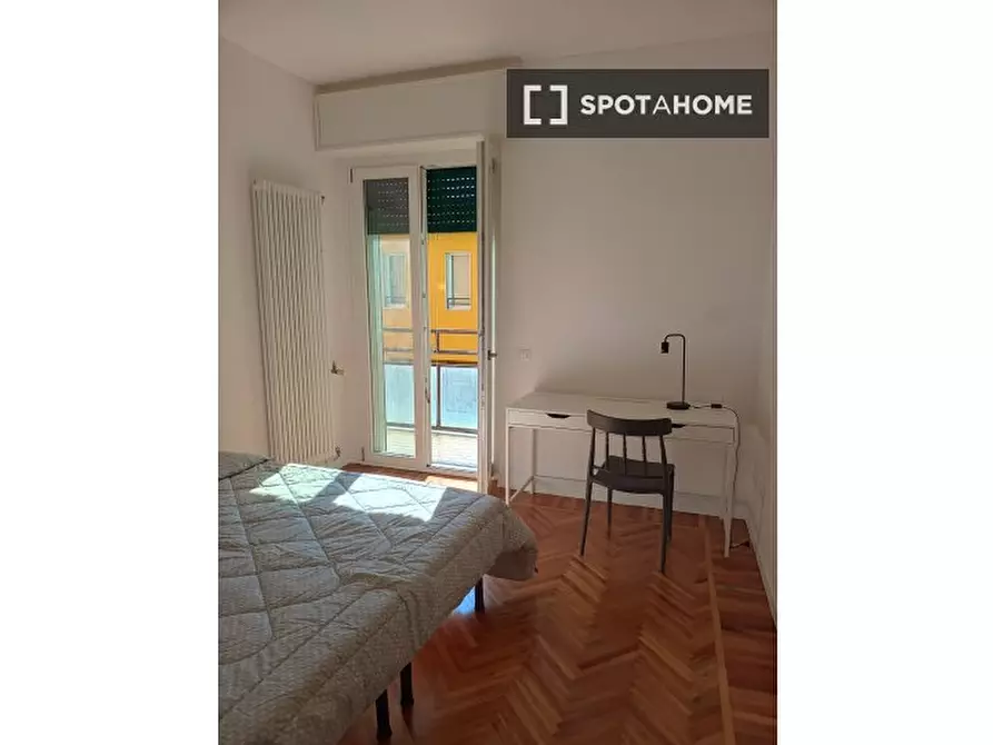 Immagine 4 di Camera condivisa in affitto  in Via Tito Vignoli a Milano