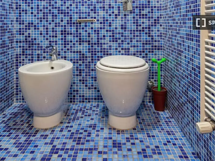 Immagine 12 di Ufficio in affitto  in Via Morimondo a Milano