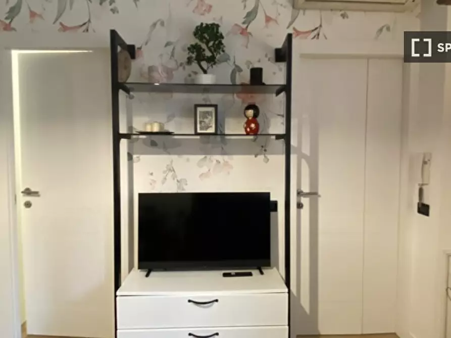 Immagine 9 di Appartamento in affitto  in Via Altaguardia a Milano