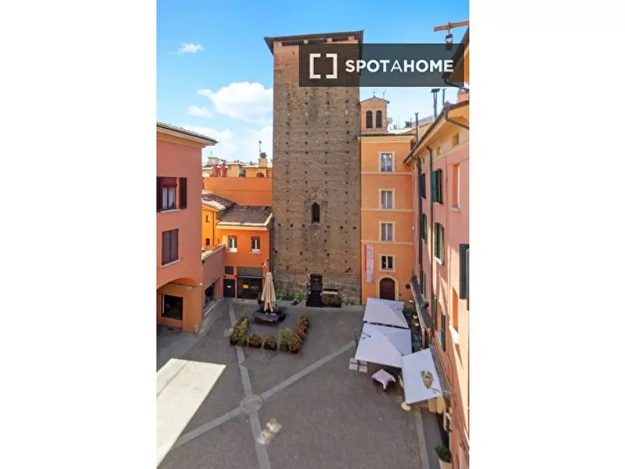 Immagine 17 di Appartamento in affitto  in Corte de Galluzzi a Bologna