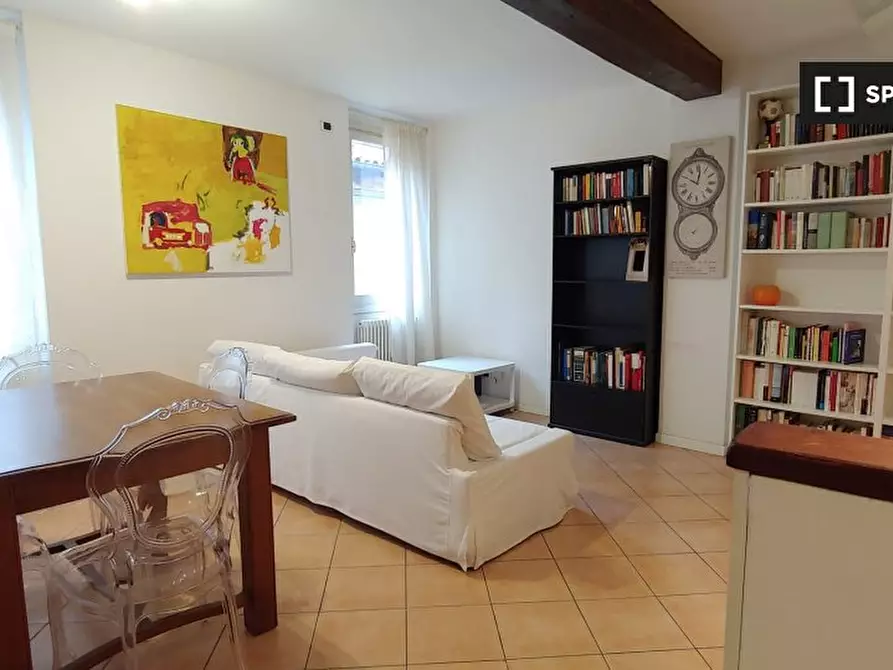 Immagine 1 di Appartamento in affitto  in Via Mirasole a Bologna
