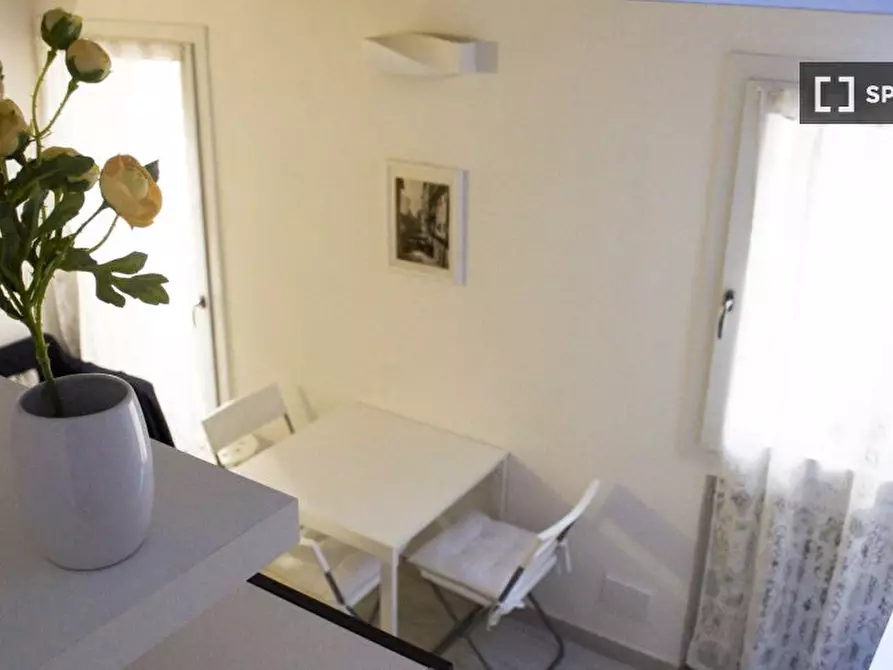 Immagine 4 di Appartamento in affitto  in Via de' Falegnami a Bologna