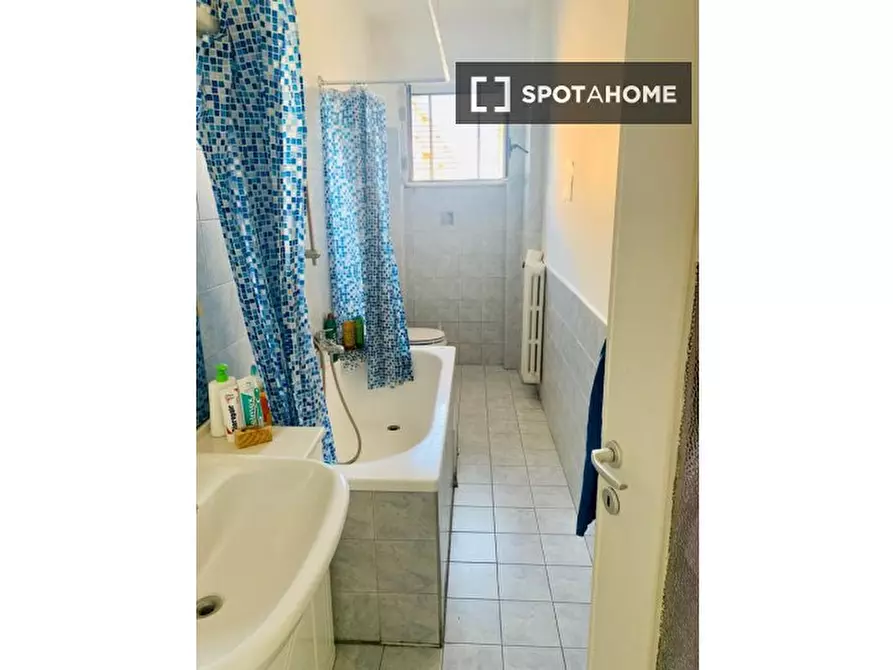 Immagine 4 di Camera condivisa in affitto  in Via Ugo Betti a Milano