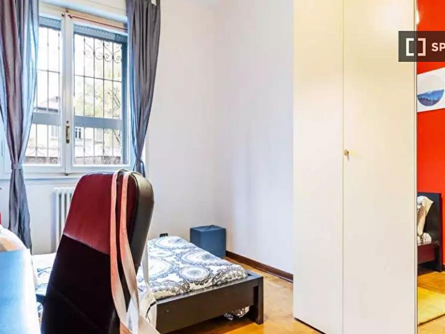 Immagine 5 di Camera condivisa in affitto  in Via Andrea Solari a Milano