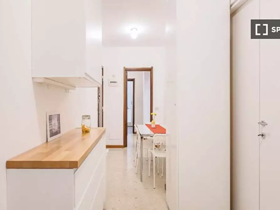 Immagine 9 di Camera condivisa in affitto  in Via Pontaccio a Milano