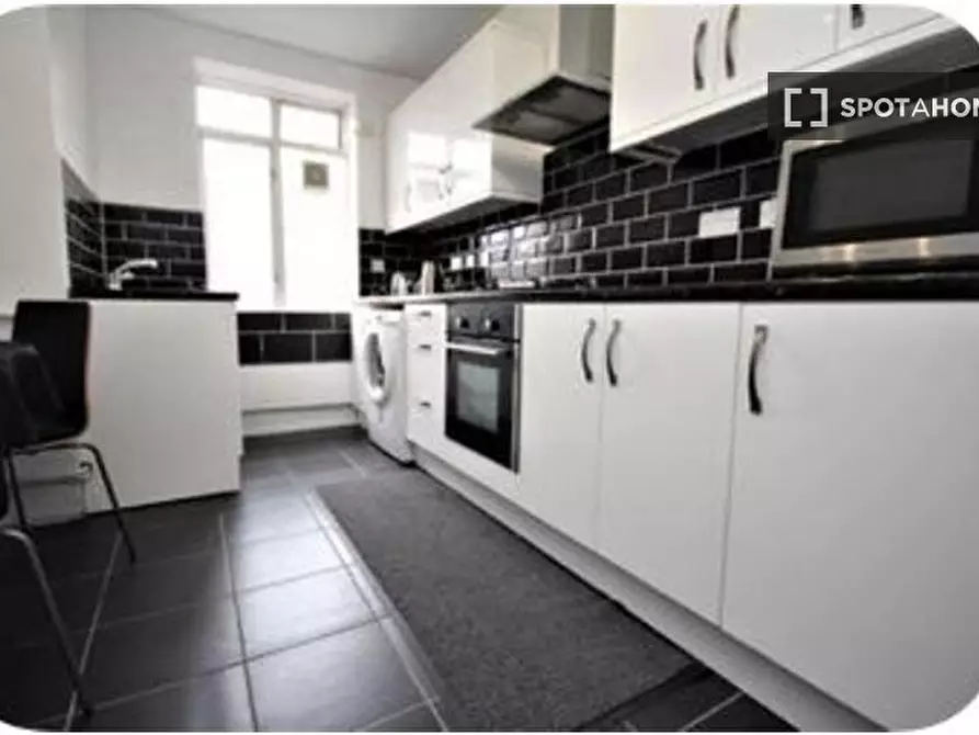 Immagine 8 di Appartamento in affitto  in 48 Arbour Square, London E1 0PP a Poplar