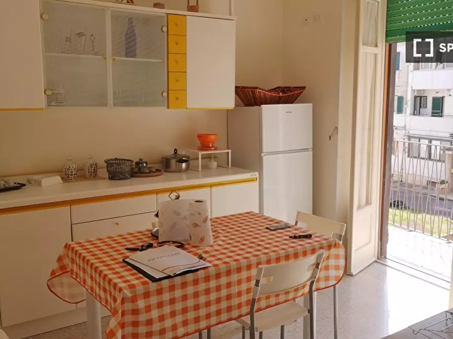 Immagine 5 di Camera condivisa in affitto  in Traversa I Via Monte Nuovo Licola Patria a Pozzuoli