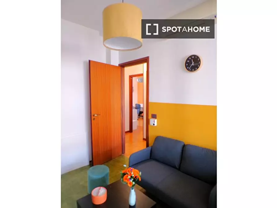 Immagine 12 di Camera condivisa in affitto  in Rodolfo Mondolfo a Bologna