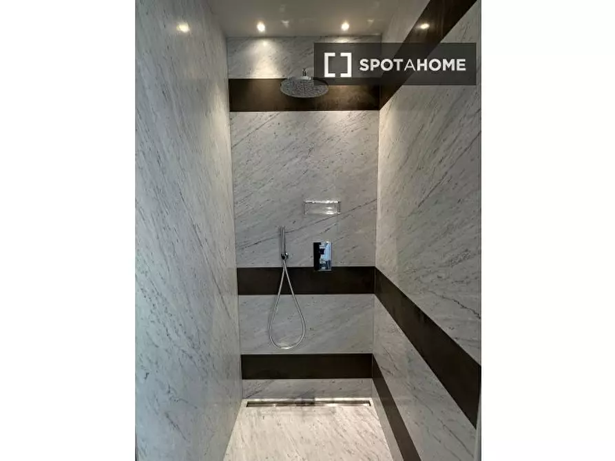 Immagine 13 di Ufficio in affitto  in Via dei Brunelleschi a Firenze