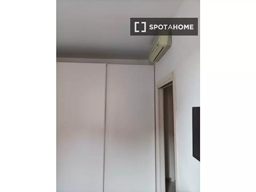 Immagine 15 di Appartamento in affitto  in Via Novara a Milano