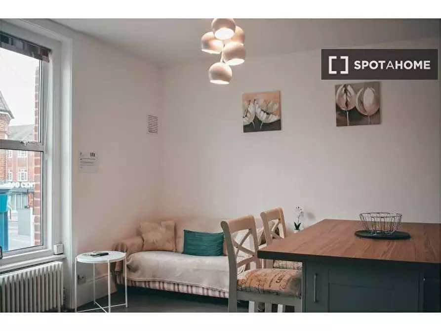 Immagine 12 di Appartamento in affitto  in A Heath Rd a Richmond
