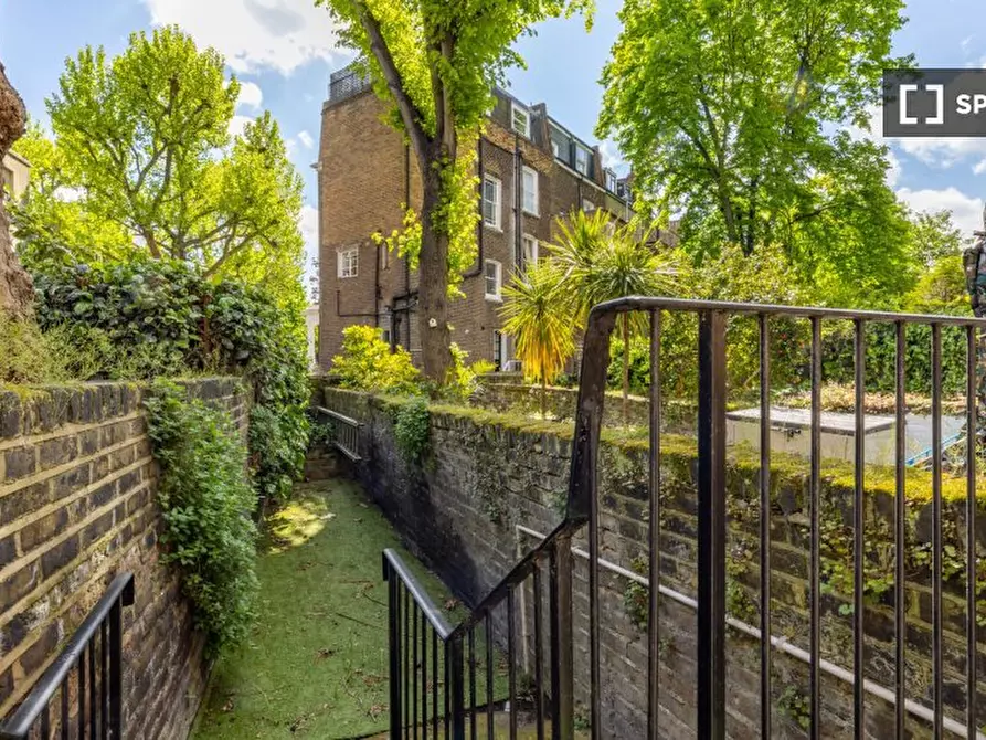 Immagine 17 di Appartamento in affitto  in Eardley Cres a Kensington
