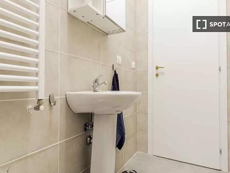 Immagine 18 di Camera condivisa in affitto  in Corso Buenos Aires a Milano