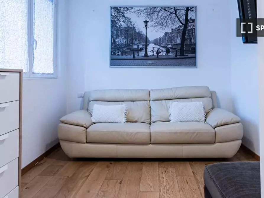 Immagine 9 di Appartamento in affitto  in Viale Marche a Milano