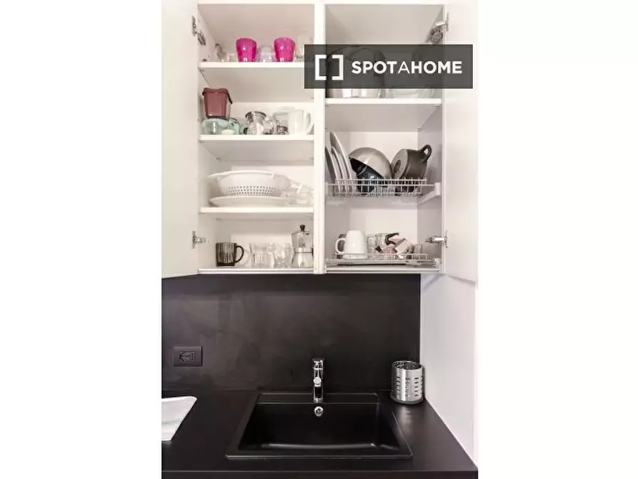 Immagine 11 di Appartamento in affitto  in Via Broccaindosso a Bologna