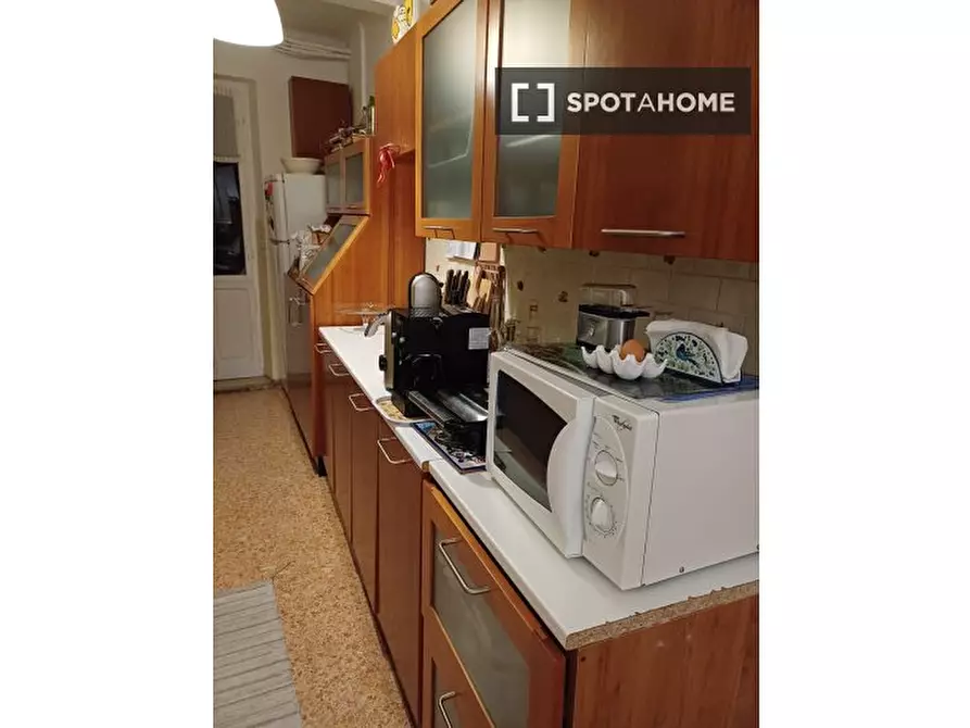 Immagine 8 di Camera condivisa in affitto  in Via Cartolari a Perugia