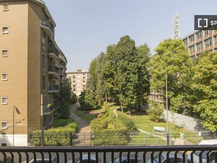 Immagine 18 di Camera condivisa in affitto  in Via Valvassori Peroni a Milano