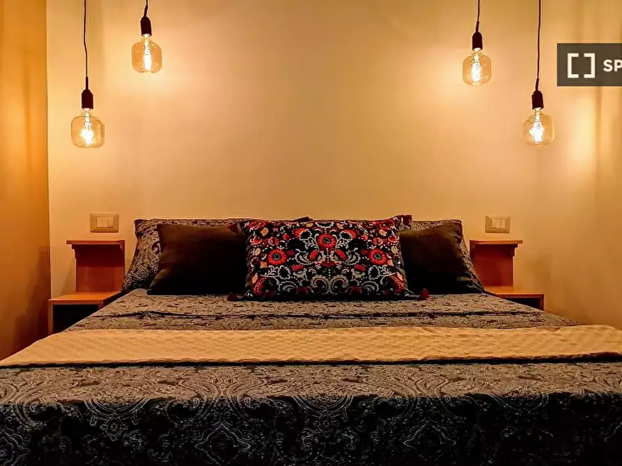 Immagine 8 di Camera condivisa in affitto  in V.le Leonardo da Vinci a Roma