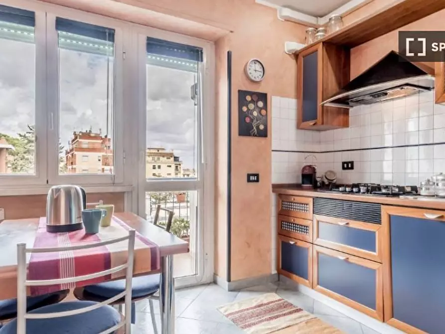 Immagine 10 di Appartamento in affitto  in Via dell'Airone a Roma