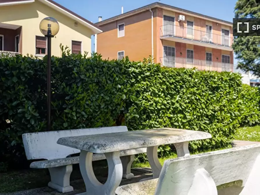 Immagine 13 di Appartamento in affitto  in Via Ludovico Ariosto a Rozzano