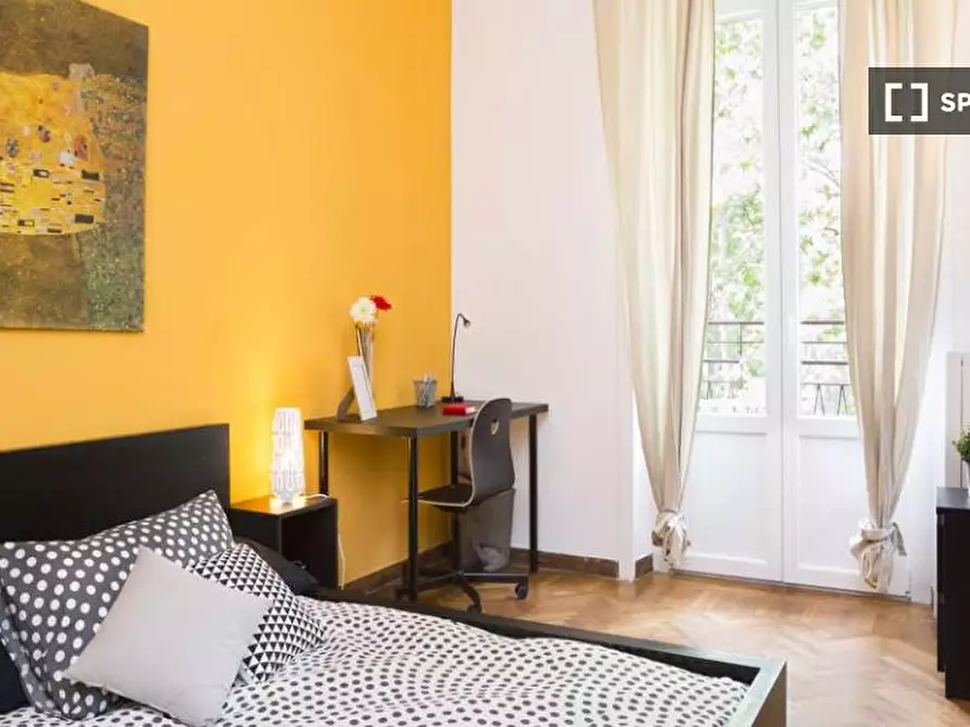 Immagine 3 di Camera condivisa in affitto  in Viale Argonne a Milano