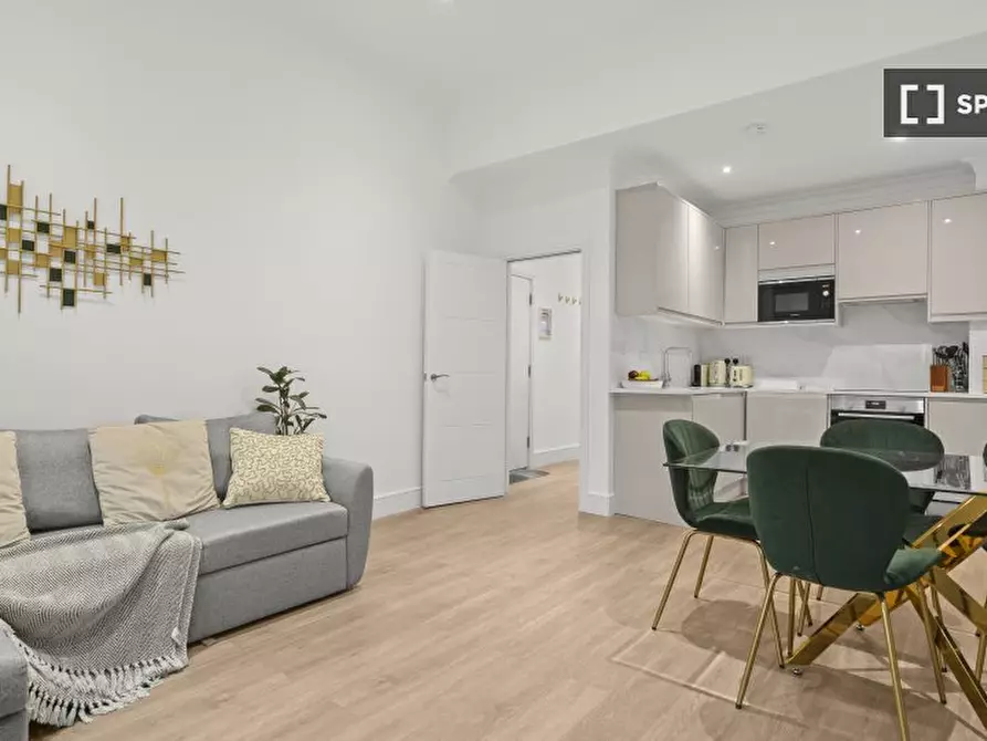 Immagine 3 di Appartamento in affitto  in Sussex Gardens a Paddington