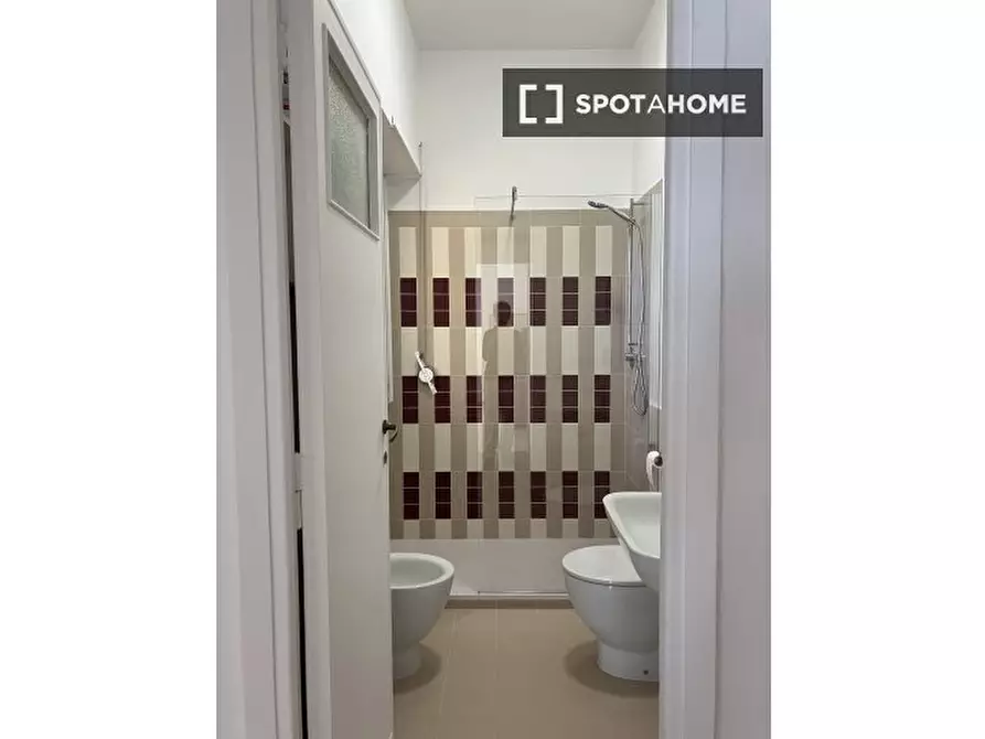 Immagine 4 di Ufficio in affitto  in Via Montecristo a Roma