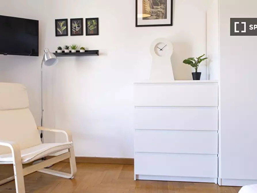 Immagine 3 di Camera condivisa in affitto  in Via Vettabbia a Milano