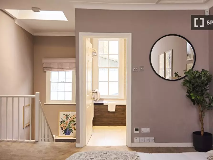 Immagine 7 di Appartamento in affitto  in Uxbridge St a Kensington
