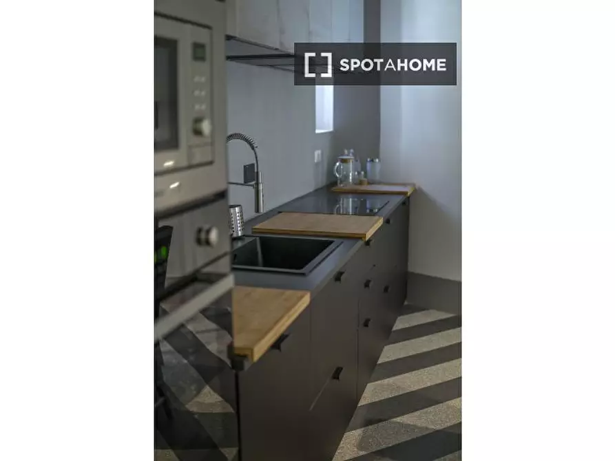Immagine 9 di Appartamento in affitto  in Vicolo del Bologna a Roma