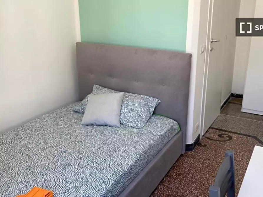 Immagine 2 di Camera condivisa in affitto  in VIA BARRILI a Genova